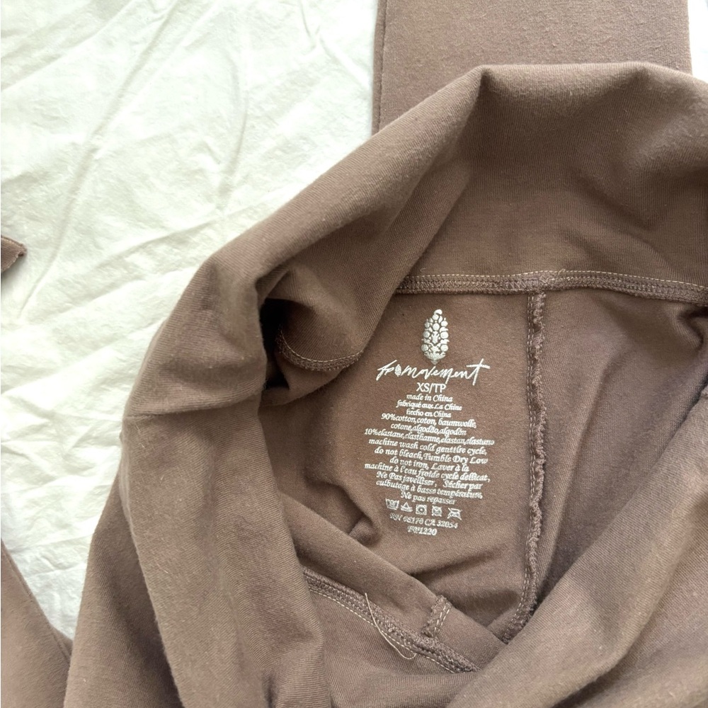 Free People Movement So Simple Pedal Pusher Leggings in Tan Size XS - Picture 12 of 13